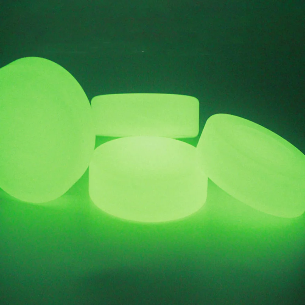 

8Pcs Glow in Dark Hockey Pucks PVC Durable Green Youth Standard Size Nighttime Ice Practice Training Indoor Outdoor