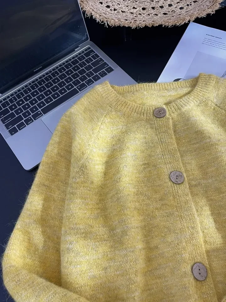 

Retro Yellow Sweater 2025 Spring New Korean Style Loose Long Sleeved Knitted Cardigan Women's O-neck Single Breasted Top