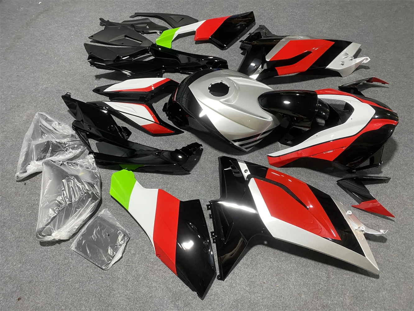 Motorcycle fairing fits the Aprilia RS125 2006 2007 2008 2009 2010 2011 RS125 06 07 08 09 10 11 Fairing Silver black motorcycle