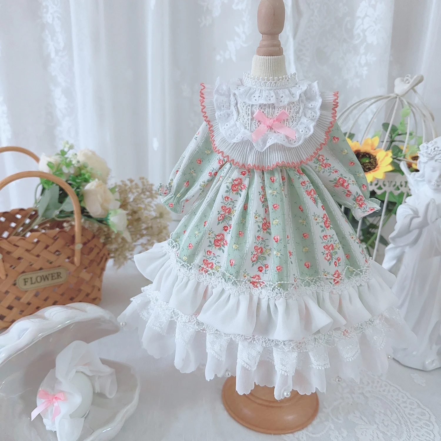 BJD Doll clothes suitable for 1/3 1/4 1/6 size light green long sleeved floral bow doll accessories