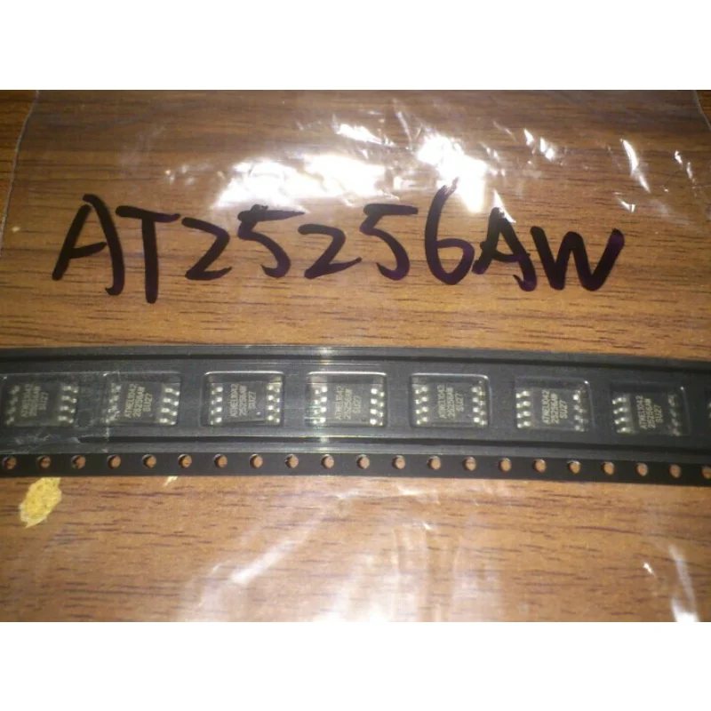 10Pcs New original 25256AW AT25256W Automotive computer board chip