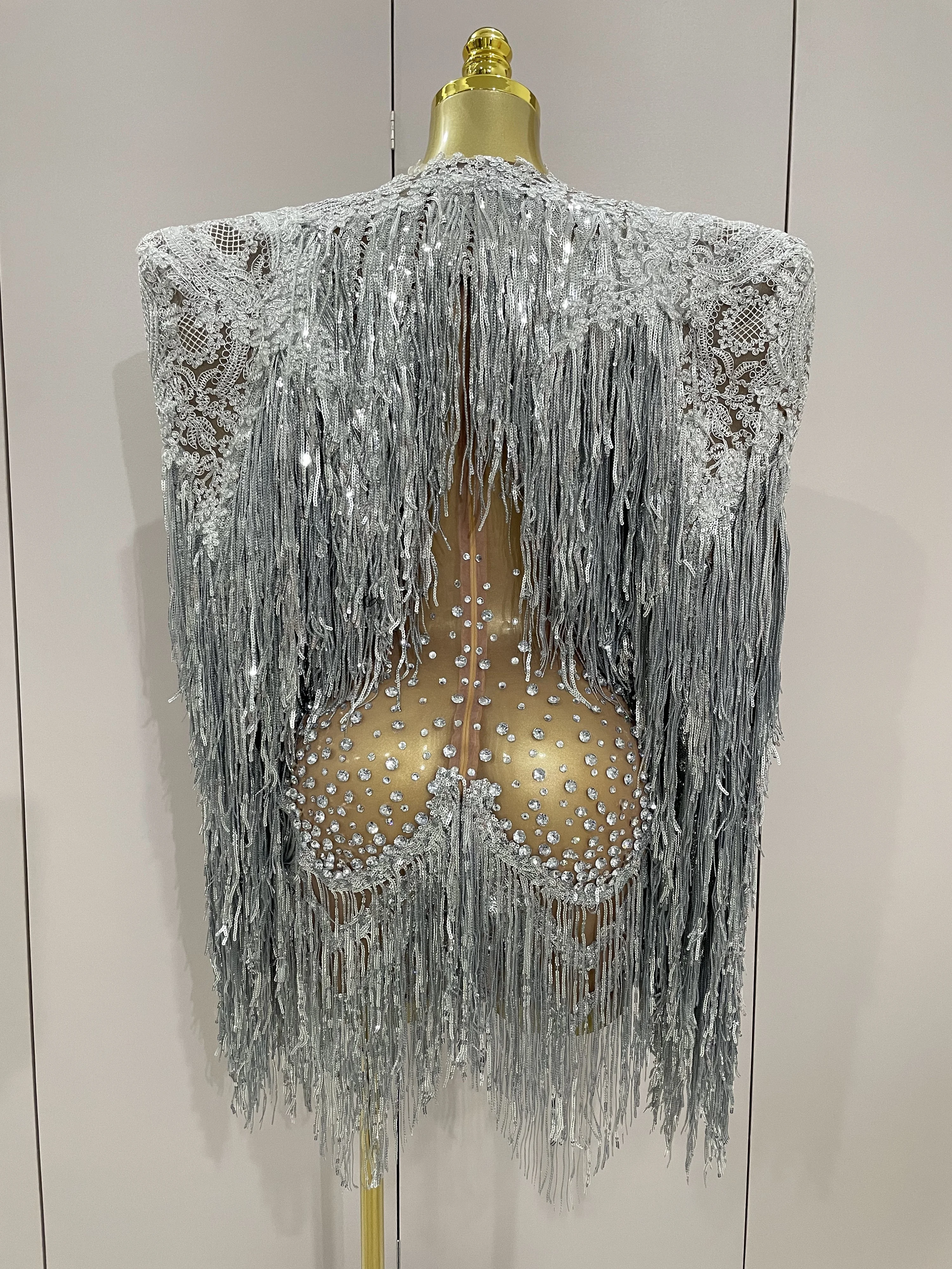 2025New وصول الفاخرة سباركلي حجر الراين الترتر شرابة معطف تنورة 2 قطعة النساء حفلة عيد ميلاد ملهى ليلي مرحلة الأداء زي