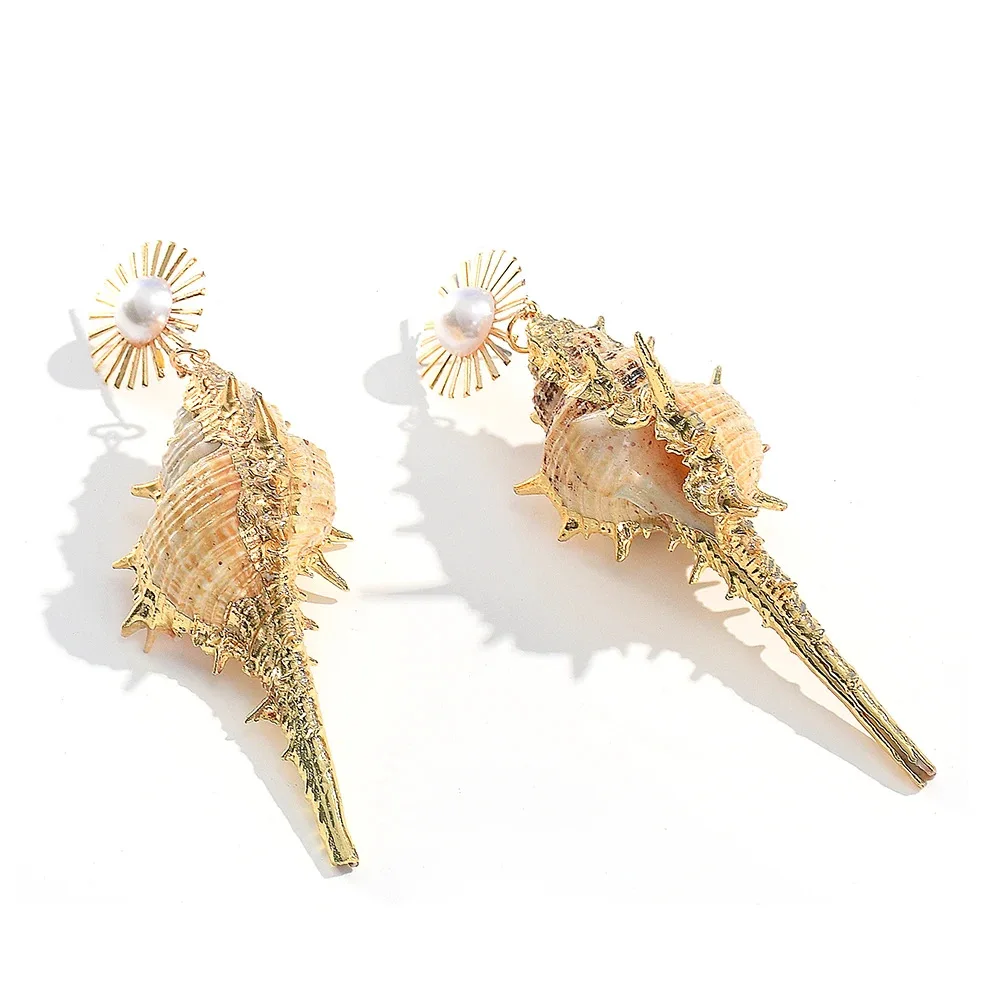 Bohemia Earring Wholesale Beach Seashell Conch Creamy White Natural Murex Shell Drop Earrings for Women Shell Conch Earrings