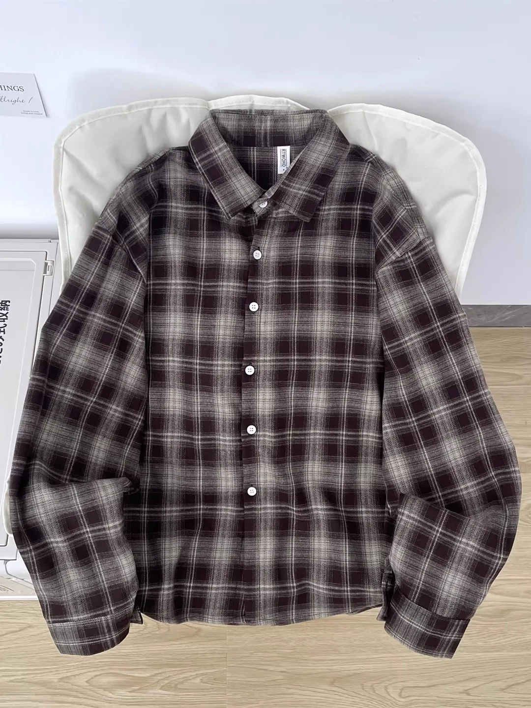 

Retro American Plaid irt Men's Loose Long Sve Turn-down Collar Spring Autumn Trendy Brand Couple's Outerwear Casual Sle