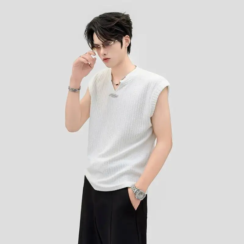 Texture Rib V Neck Metal Button Tank Top Mens Sleeveless Niche High Street Summer New Simple Male Vest DC25