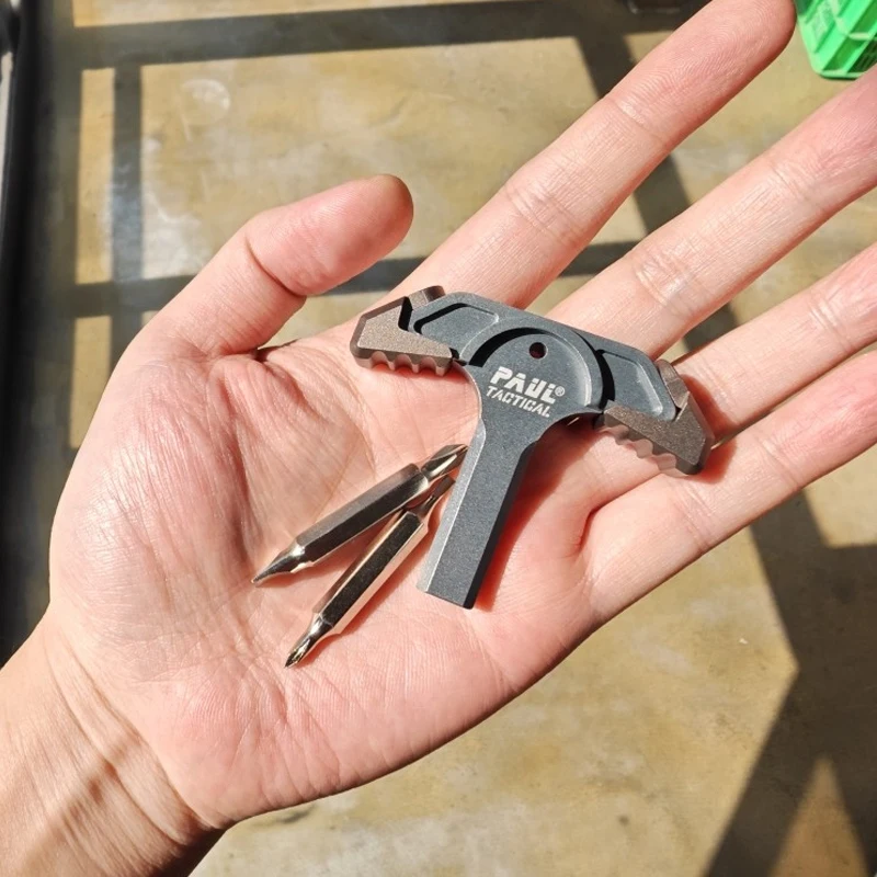 

Портативный многофункциональный инструмент EDC для активного отдыха: отвертка, гаечный ключ, инструмент для разбивания окон в экстренных случаях (для кемпинга и автопутешествий)