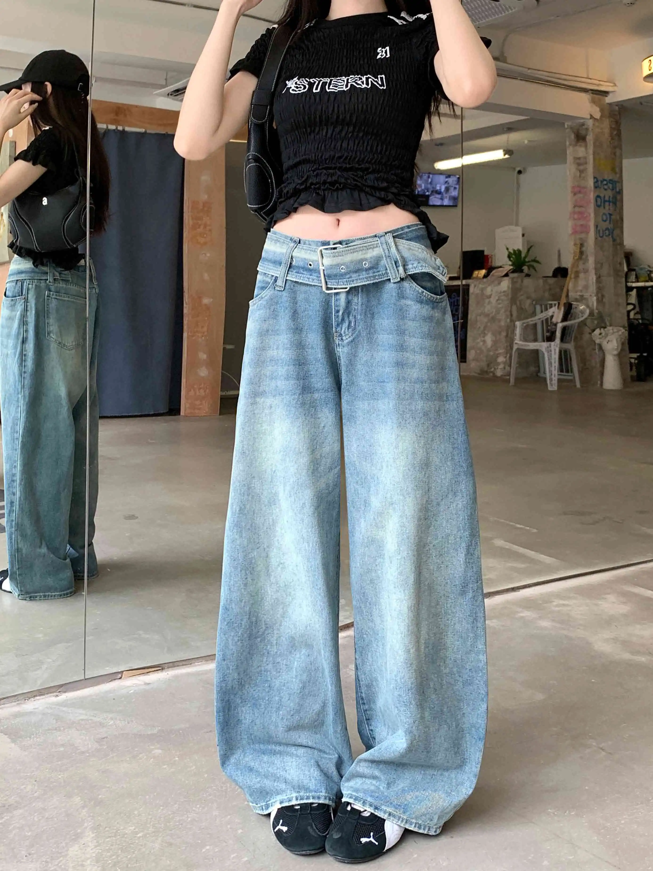 

Women's Blue Love Patchwork Jeans Retro 2000s Y2k American Streetwear 90s High Waist Loose Wide-Leg Jeans Trendy 2025 Clothing