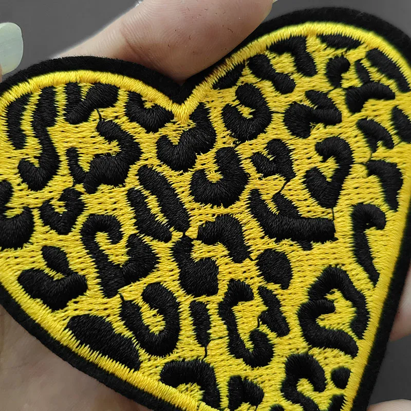 Imagem -03 - Patches de Leopardo Bordados Elegantes para Roupas Love Patches Adesivos de Roupas Emblemas Faça Você Mesmo Chapéu Sapatos para Crianças