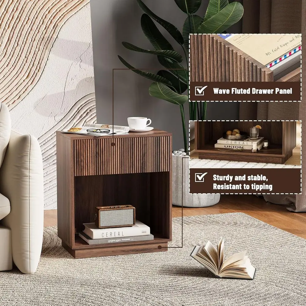 Sepasang Nakas Walnut Kontemporer dengan Laci dan Rak