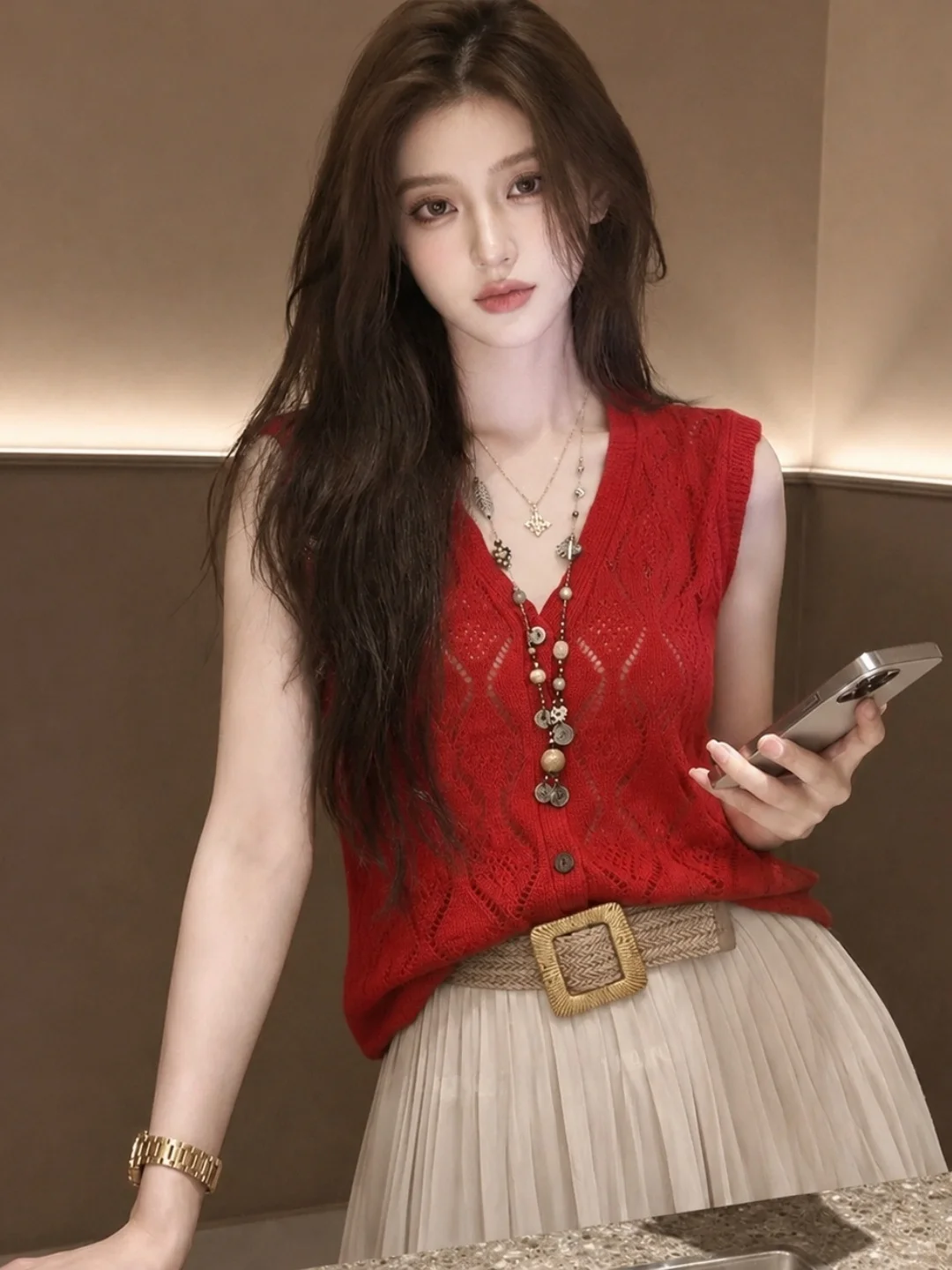 

Retro Versatile Ice Silk Knitted Vest Hollow V-Neck Sleeveless Summer New Design Women's Top Comfortable Straight Cut Style