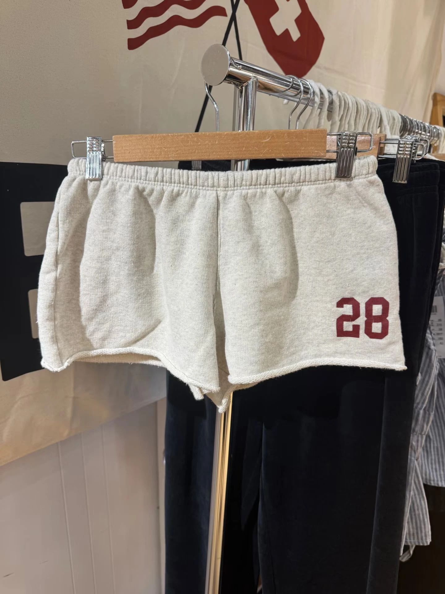 

Новые женские прямые шорты с принтом, летние, с низкой талией, необработанным краем, из хлопка, в стиле Y2K, уличные, повседневные, спортивные шорты