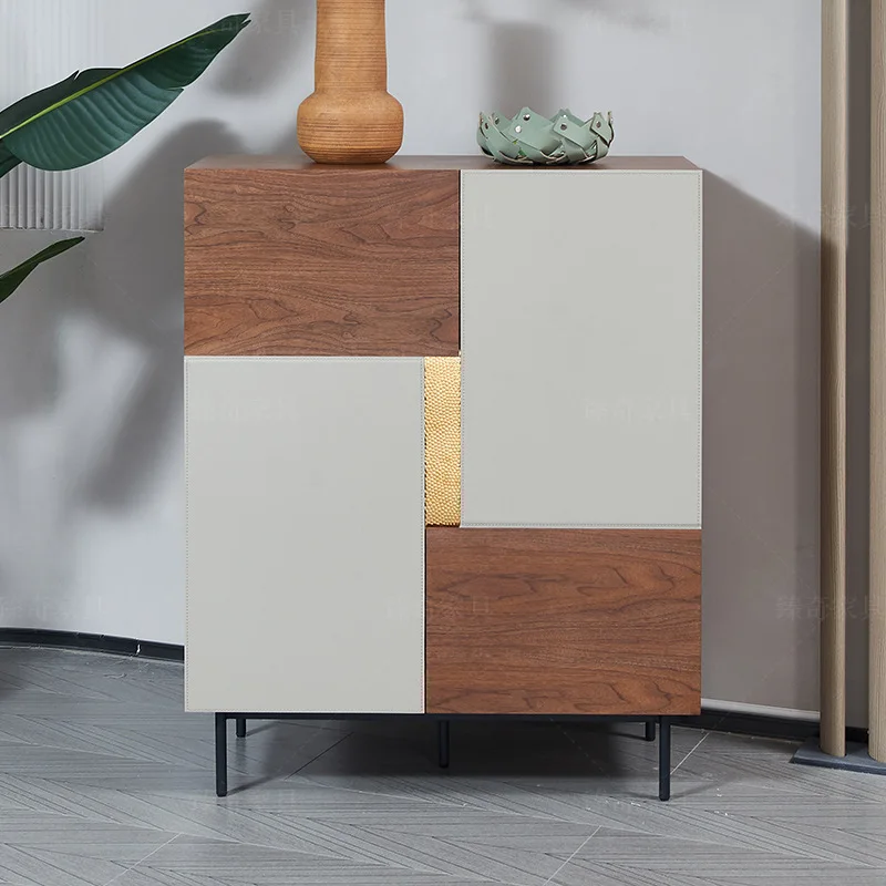 

Современная простая гостиная у стены, седло, кожаный боковой шкаф для хранения, обеденная сторона, итальянский светлый роскошный сундук