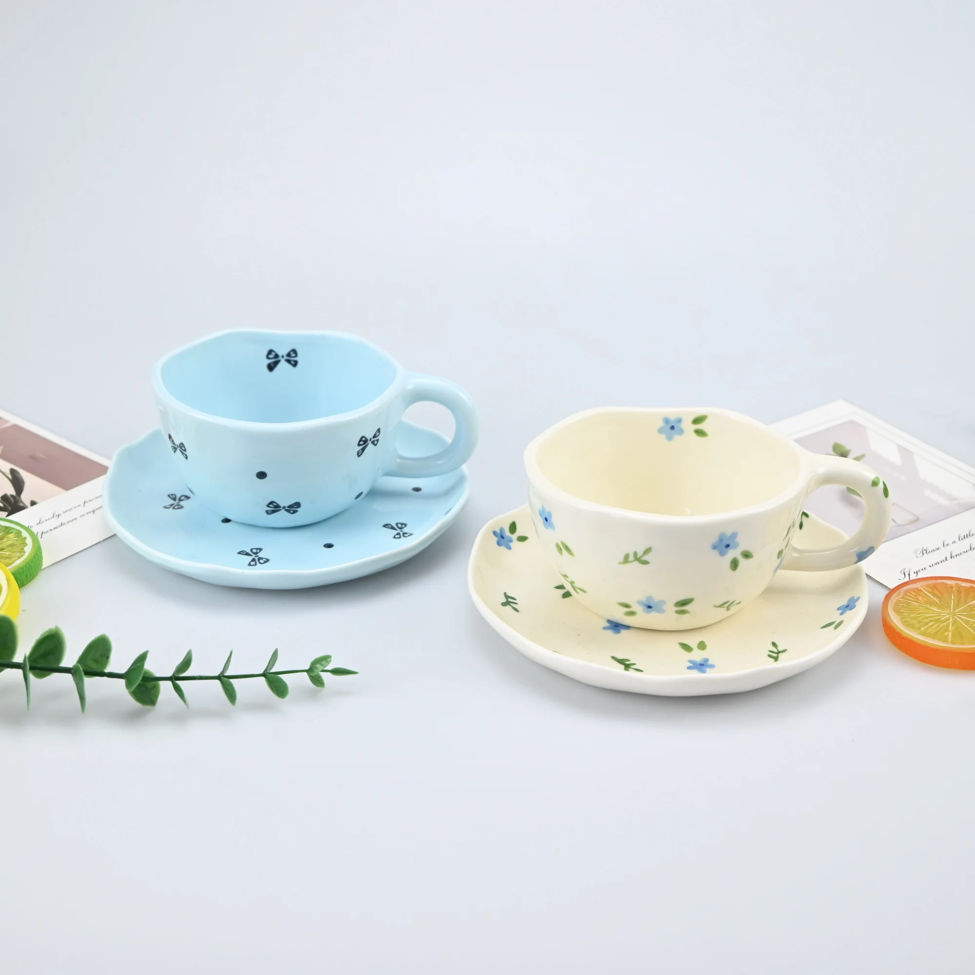 

2PCS/Set High-end Coffee Cups And Saucers, High-value Ceramic Mugs, Business-style Latte Art Coffee Cups, Hand-pinched Cups