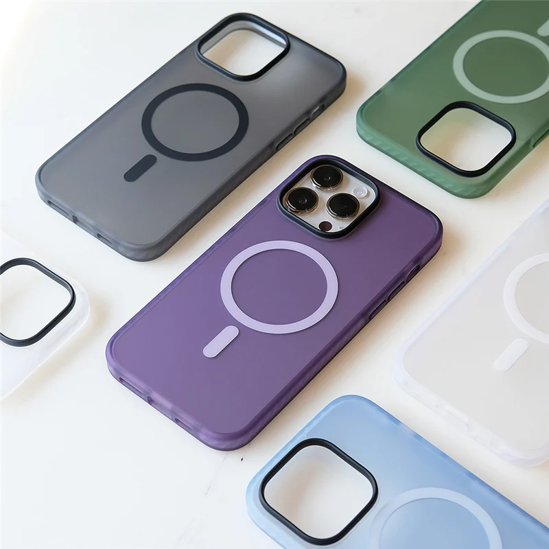 Frosted Transparent Silicone Anti-Fall Magnetic Magsafe Case For iPhone 14 15 13Pro 14 Pro Max Shockproof 15Pro Protective Cover image 2
