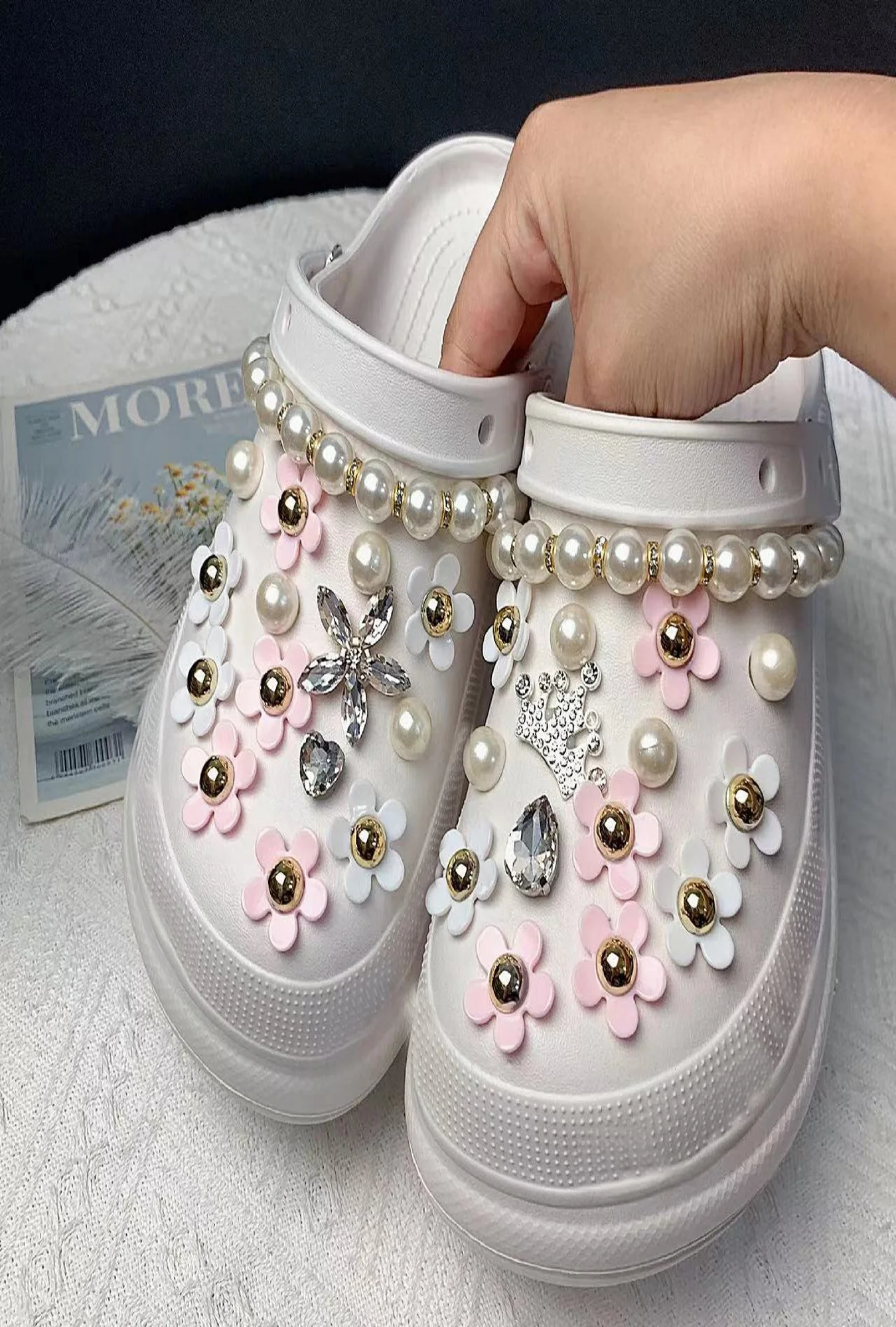 

Модные 28/30 шт. аксессуары для Crocs, набор хрустальных пятилистных цветов и других подходит для Crocs и декоративных аксессуаров, можно использовать в качестве подарка