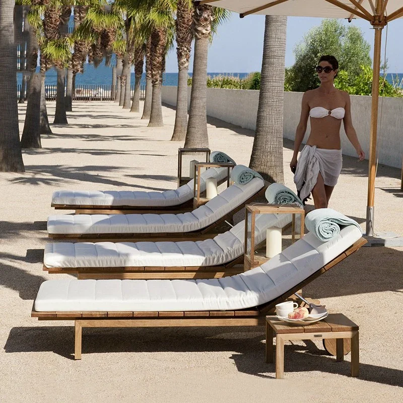 Mobili da esterno, cuscini per sedili spessi impermeabili, lettino prendisole a bordo piscina, letti in legno massello di teak, sedie a sdraio da piscina