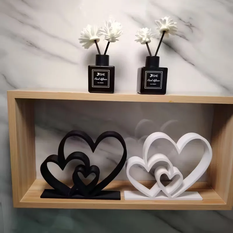 Heart-to-Heart Statue - Black & White Love Ornament, Desk & Bookshelf Decor, Valentine’s Gift, Home Decoration