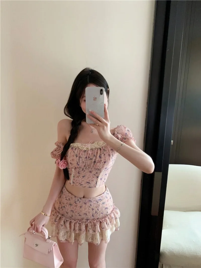 Korean Sweet Floral Print Top Skirt Two-piece Set Women Lace Patchwork Contrast Color Slim Summer Spicy Girl Fashion Lady Wear