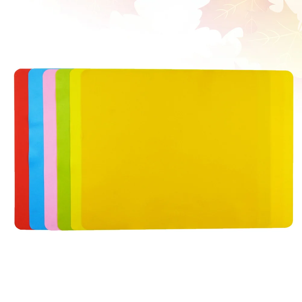

4Pcs Heat Insulated Silicone Placemats Non Slip Tableware Mat 40x30cm Simple Style Home Party Use Table Placemat