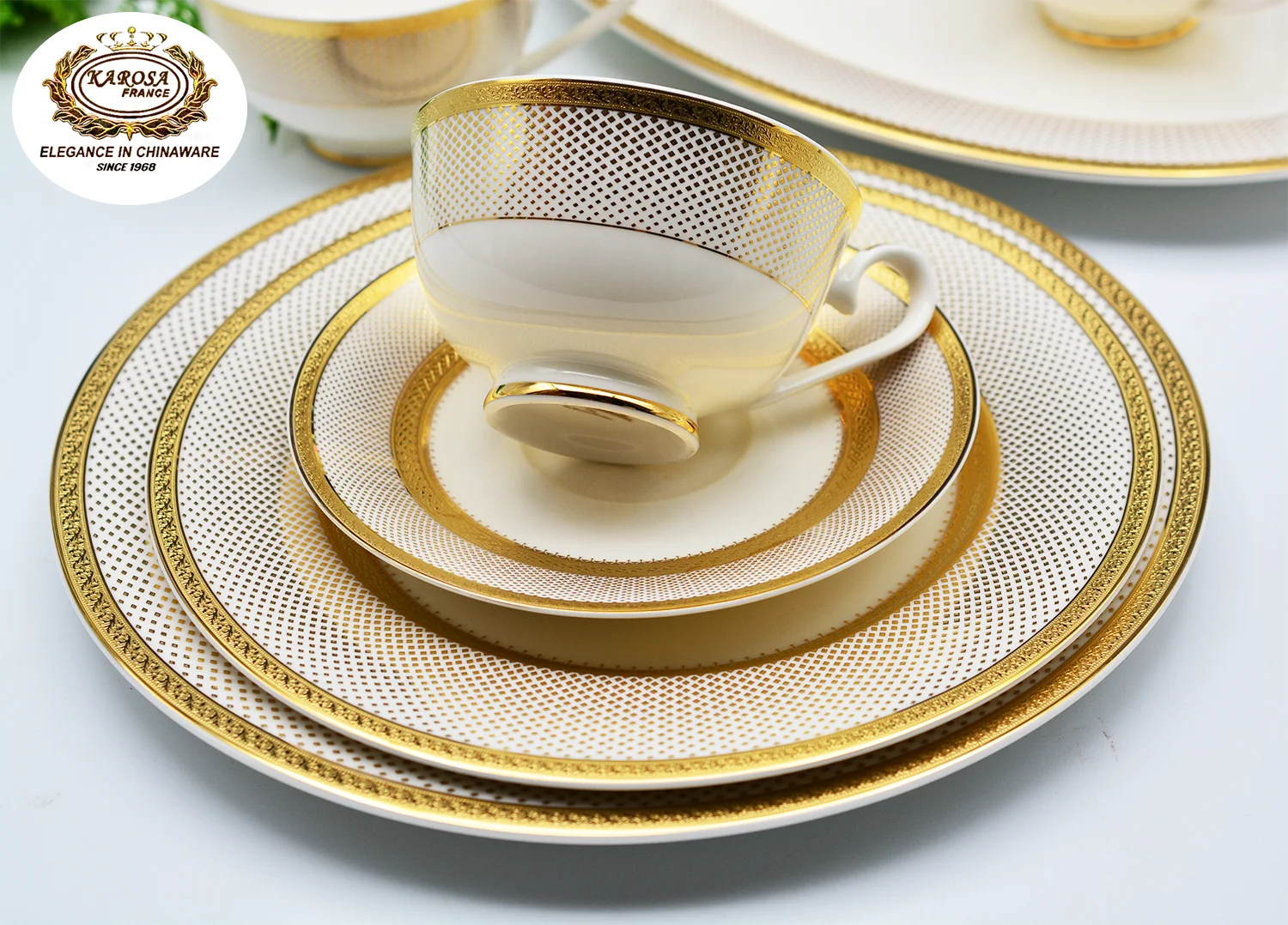 24pcs Bone china gold rim wedding elegant luxury plate dish set coffee tea cup restaurant sets