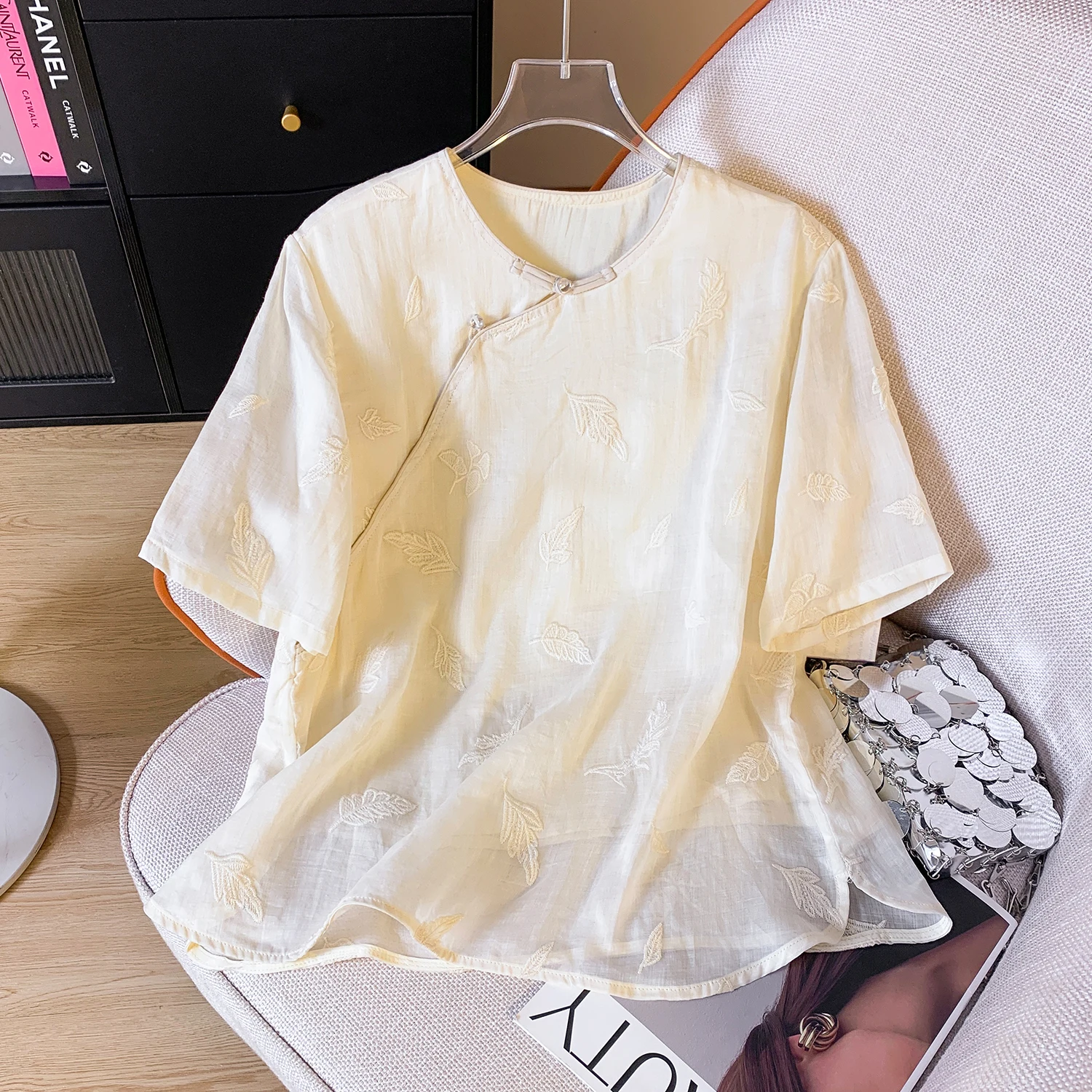 

Retro Chinese Style Embroidered Cotton Linen Loose Slimming Shirt Women Summer Casual round Neck Regular Length Color