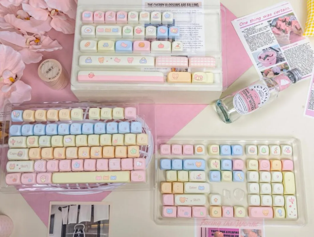 MiFuny Cute Bear Diary Theme Keycaps 139 klawiszy Profil MOA Keycap Niestandardowe nakładki na klawisze PBT do klawiatury mechanicznej Akcesoria do gier