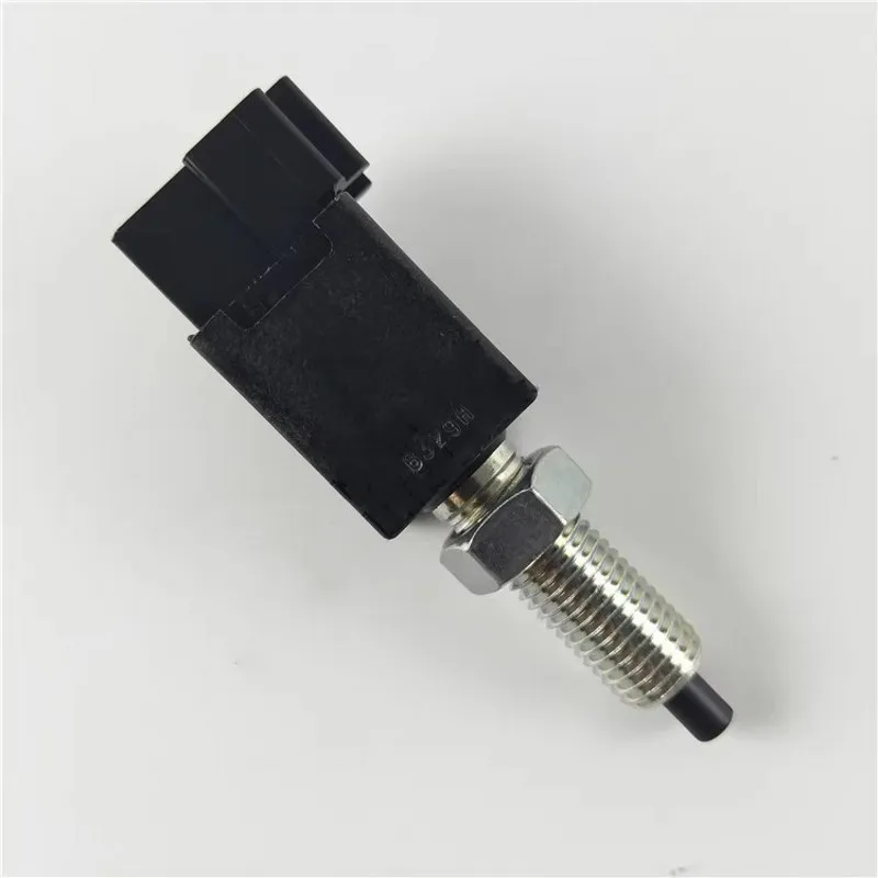 Interruptor de embrague Interruptor de detección de embrague Piezas de automóvil originales MB 435457   Para Mitsubishi EVO9 Pajero/Montero V73 Lancer 2 PIN