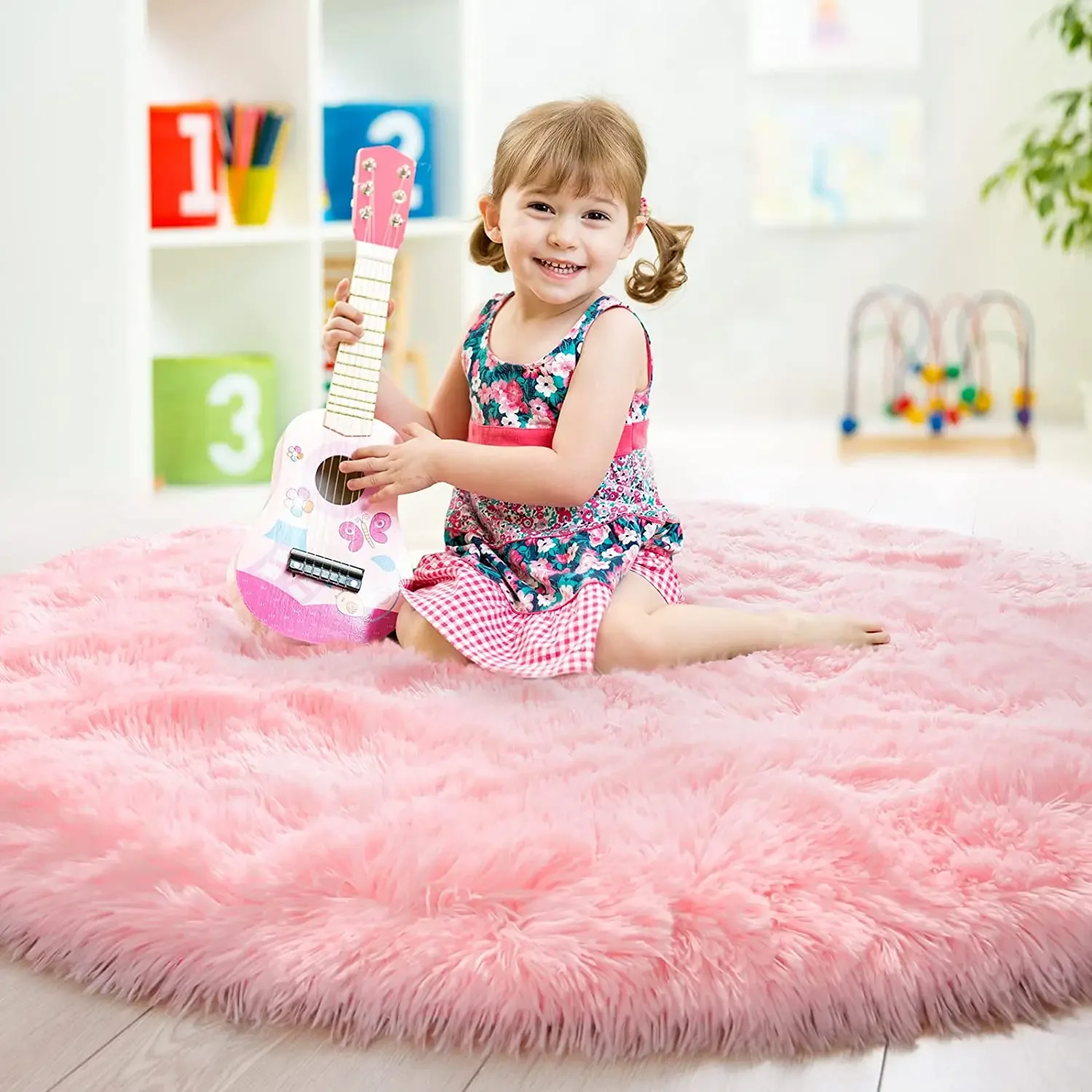 Pink Round Carpet Fluffy Soft Area Rugs for Kids Girls Room Princess Castle Plush Shaggy Carpet Cute Circle Nursery Rug Bedroom