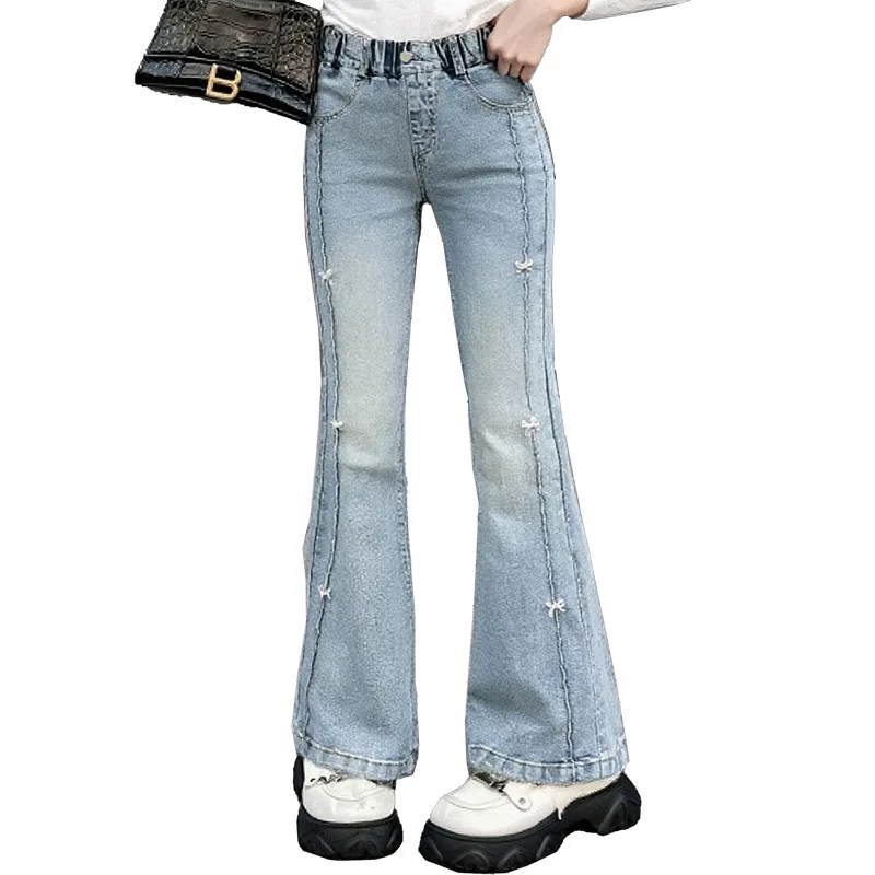 女の子の夏のファッションジーンズ蝶新しい Arrvial キッズヴィンテージタイトデニムフレアパンツ十代のスリムズボン