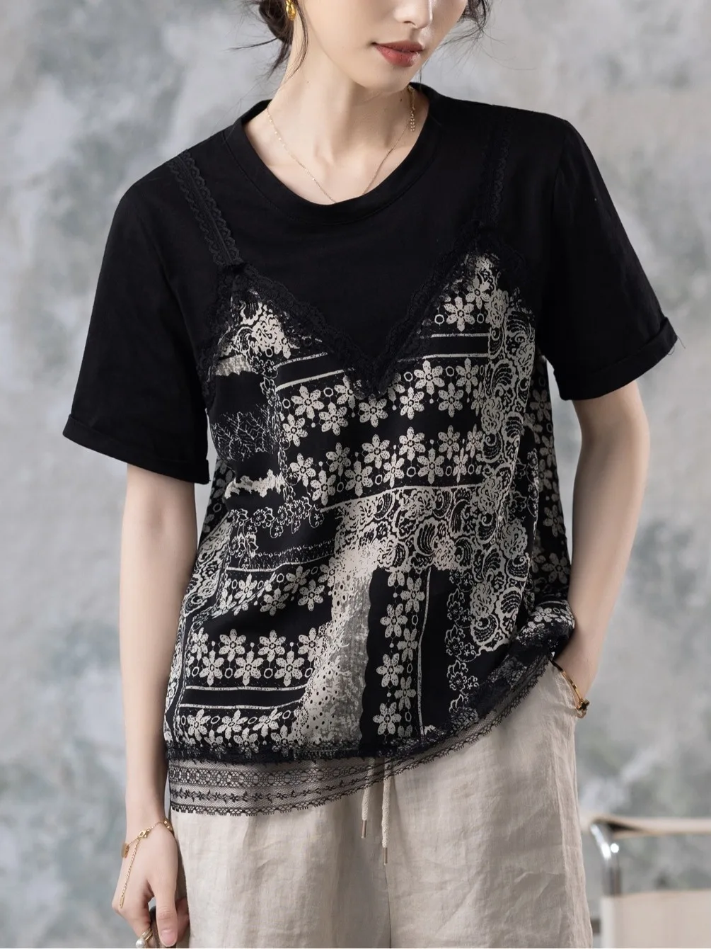 

Floral Print Two-Piece Effect Casual Short Sleeve round Neck T-Shirt plus Size Women's Summer Slimming Top Loose Fit Polyeste...