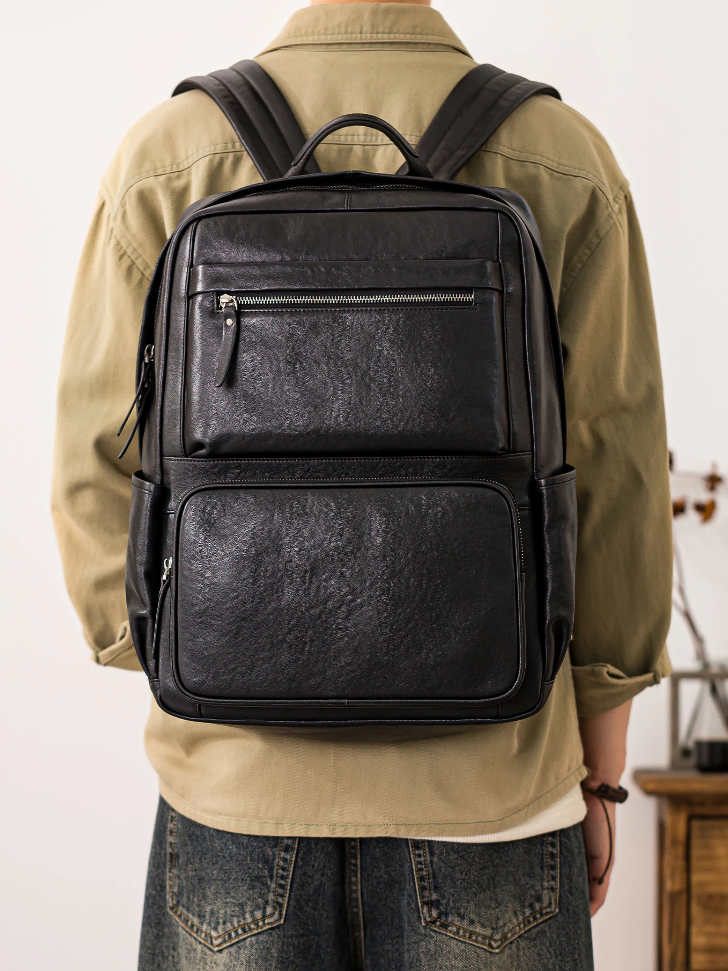 PNDME casual handmade vegetable tanned cowhide men large-capacity backpacks outdoor travel work genuine leather laptop schoolbag