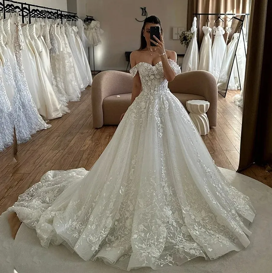 

Vintage Wedding Dress 2026 Off Shoulder Sweetheart Lace Appliques Tulle Bridal Bride Gown Vestido de Noiva Robe Mariage