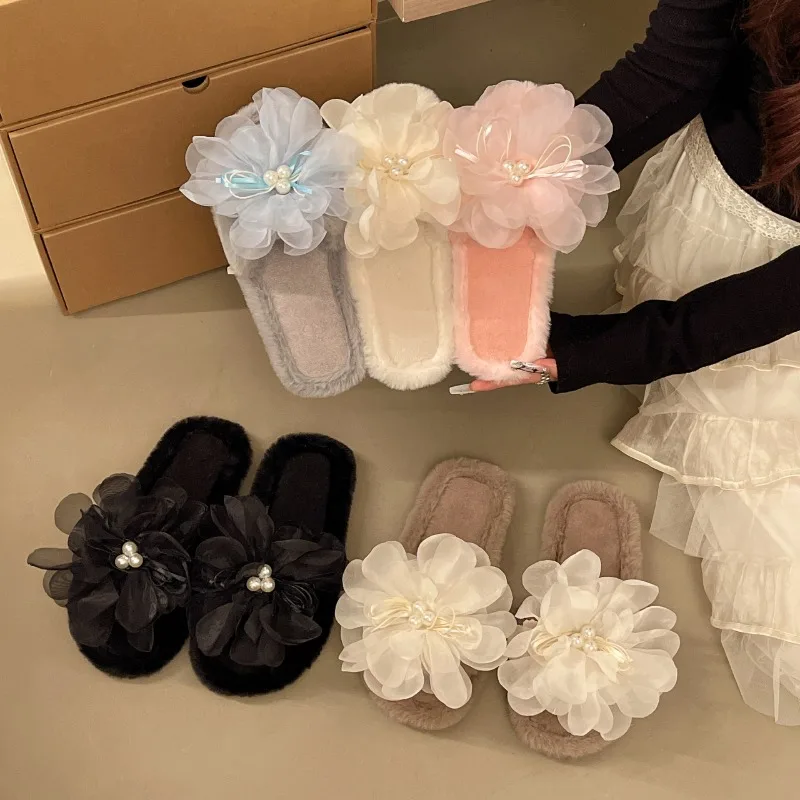 Winter Fashion Luxury Pearl Flower Lightweight Women's Cotton Slippers 2026 Solid Color Round Toe Soft Soled Comfort Women Shoes