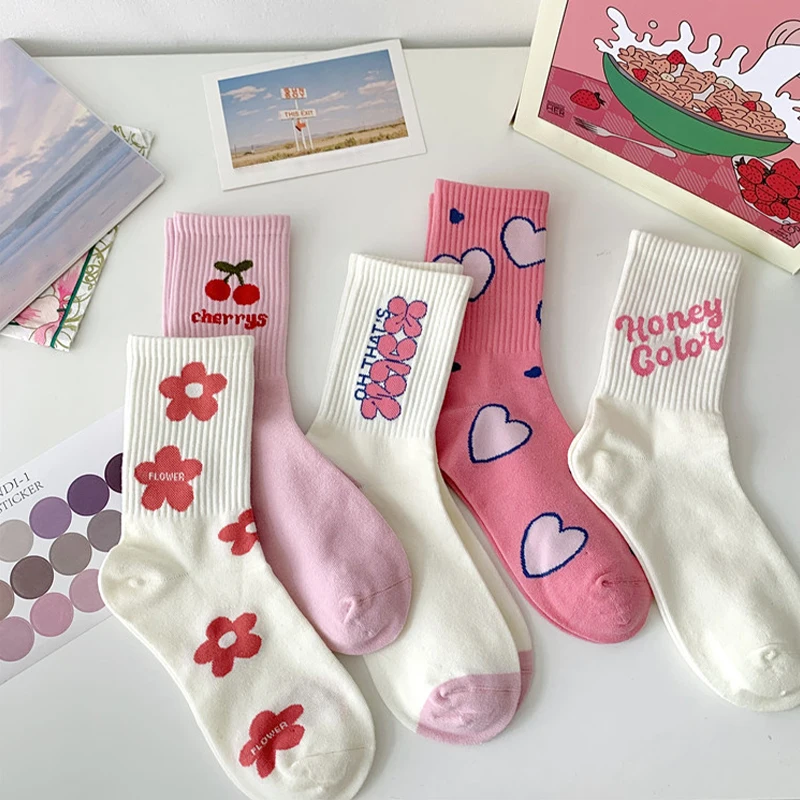 2023 Korean Fashion Sweet Woman Socks Cute Love Square Funny Socks Street Hip Hop Skateboarding Happy Socks