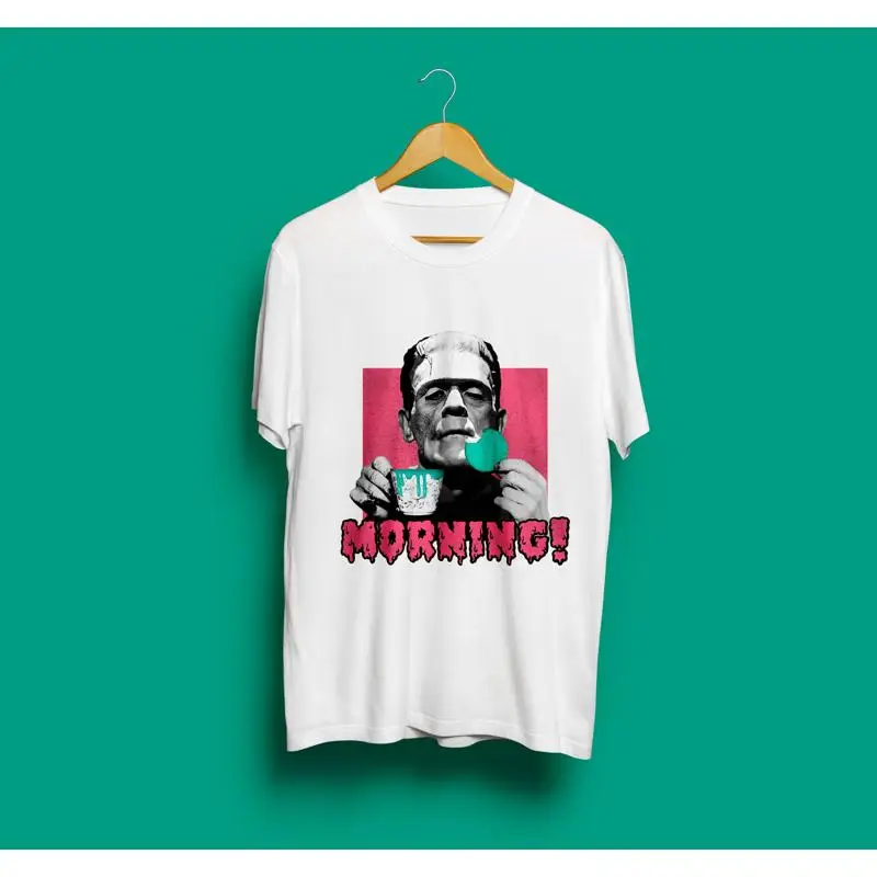 La camiseta divertida del clásico frankenstein de la película de terror tiene un regalo ideal de resaca para los cine de los amantes.