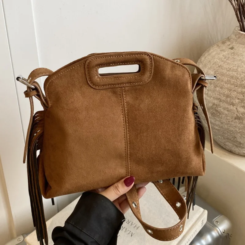

French Style Suede Handbag for Women New Vintage Single Shoulder Bag with Tassels Commuter Handbag and Crossbody Bag