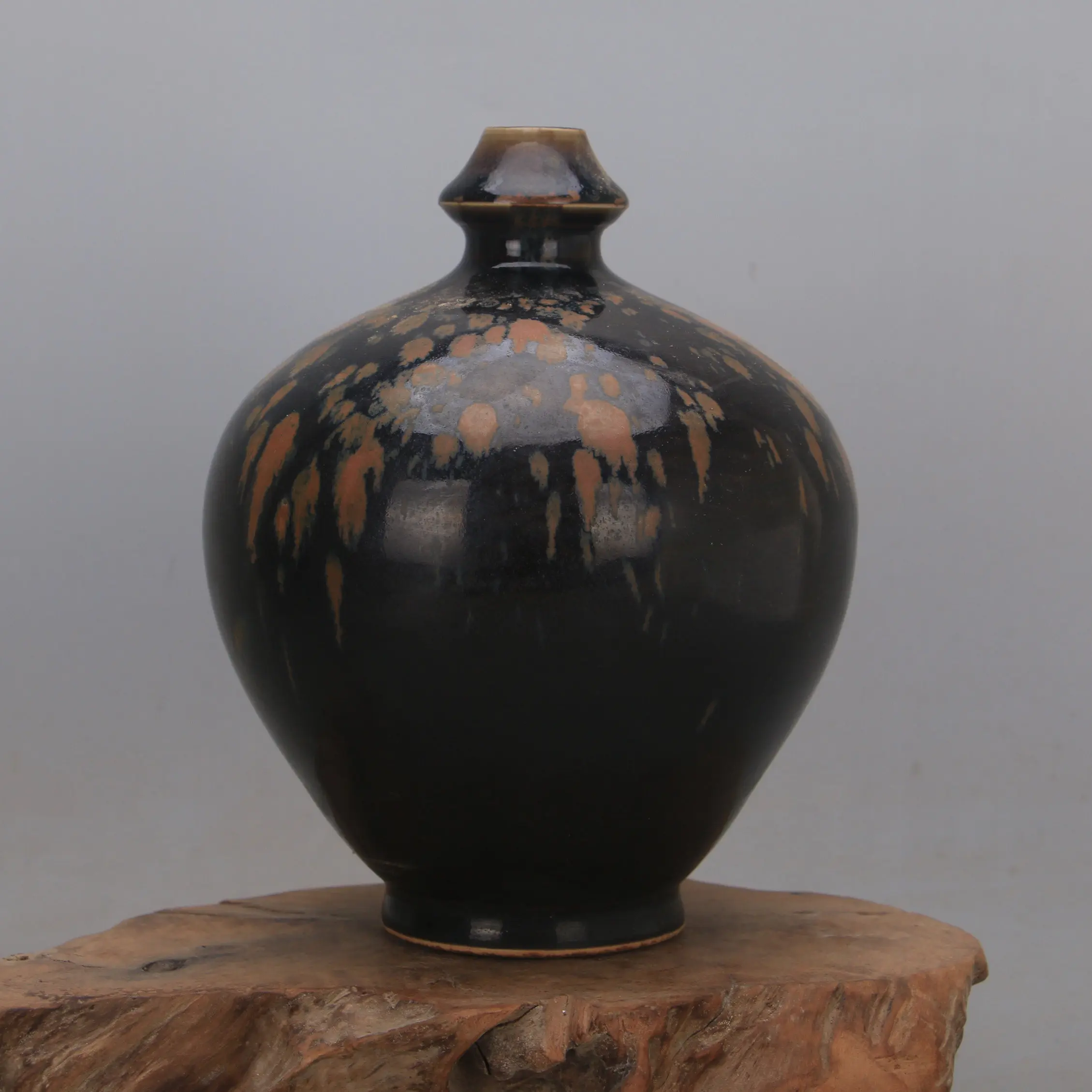 Song Dynasty Style Jian Kiln Black Gold Rust Spot Pomegranate Vase Handmade Ceramic Home Decor Collectible Gift