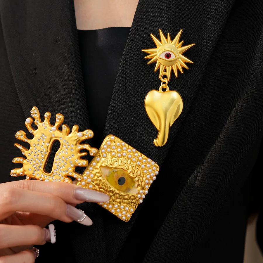 Rhinestone Round Cross Water Drop Brooch High Grade Light Luxury Pin Personalized Exaggerated Clothing Decor