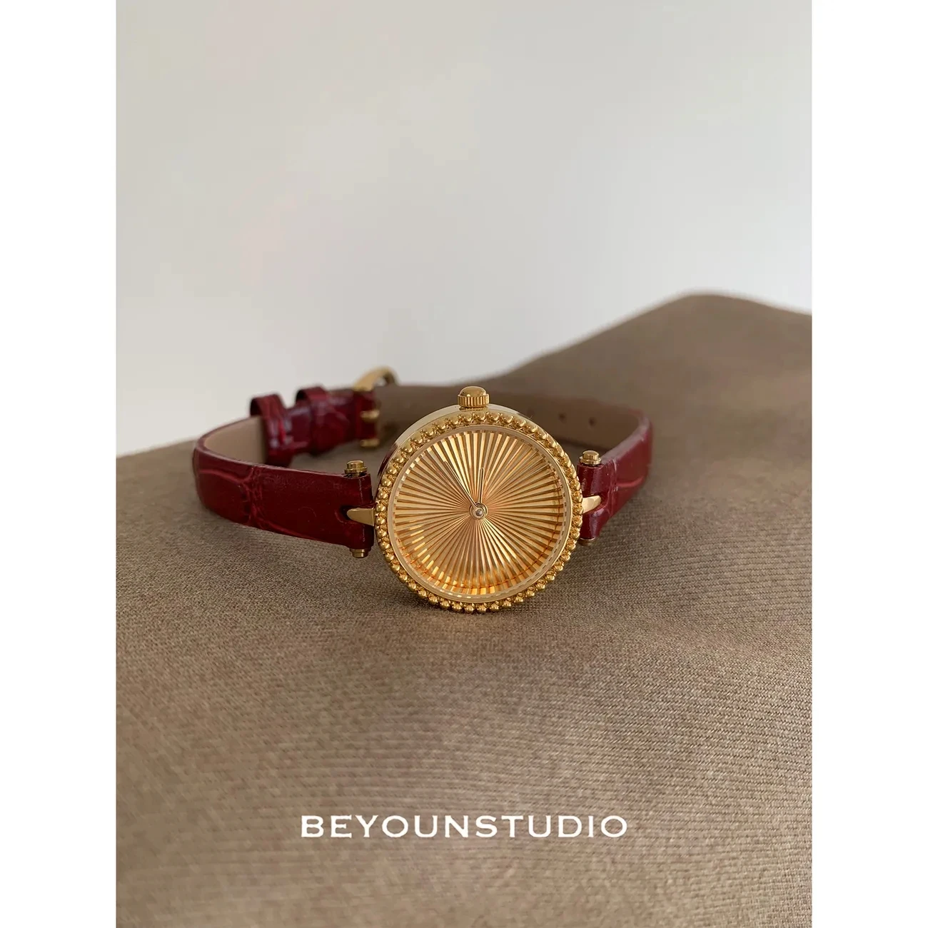 빈티지 Koperen Gouden Wijzerplaat Dame Armband Kerst Echt Lederen Luxe Vrouwen Horloge 쿼츠