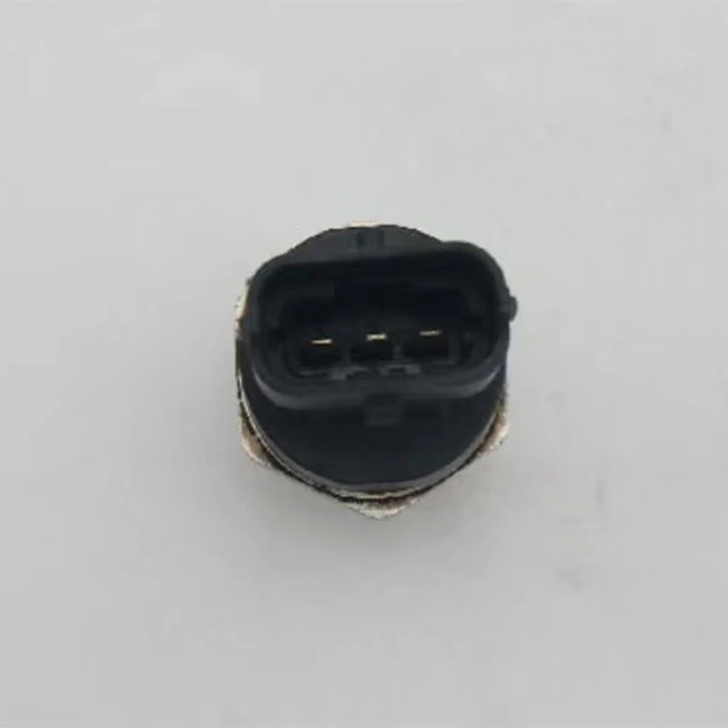 سعر الجملة قطع غيار السيارات الأصلية مستشعر ضغط الوقود 68247772AA لسيارة جيب جراند شيروكي 2014-2020 RAM1500 PSI