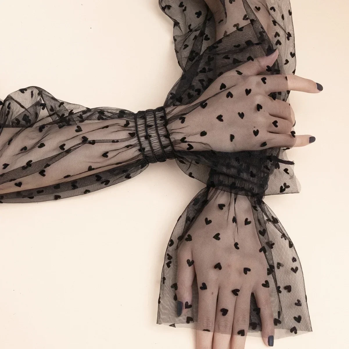 คู่ของปลอกตาข่ายกันแดดลูกไม้ฤดูร้อน จุดรัก ปลอกลําโพงยอดนิยม ถุงมือจุดรักกันแดด