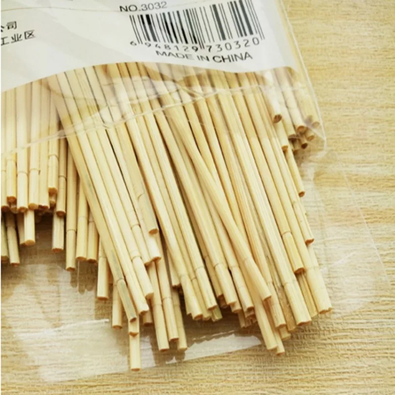 200PCS / Bag Bamboo Toothpick Disposable Natural Toothpicks Fruit Single Sharp Tooth Sticks Family Restaurant Care Tool