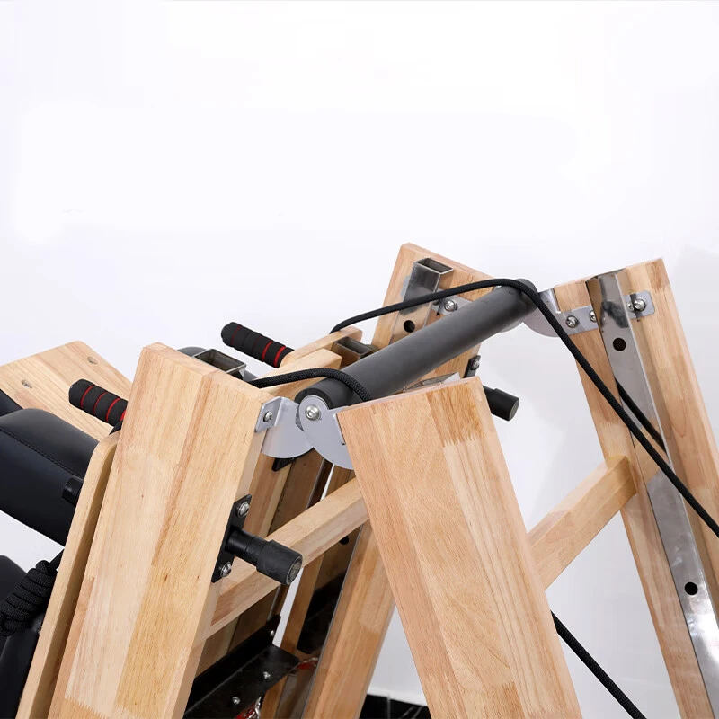 Compact and Foldable Oak Pilates Studio Reformer Bed Environmentally Friendly and Harmless for Home Health Fitness