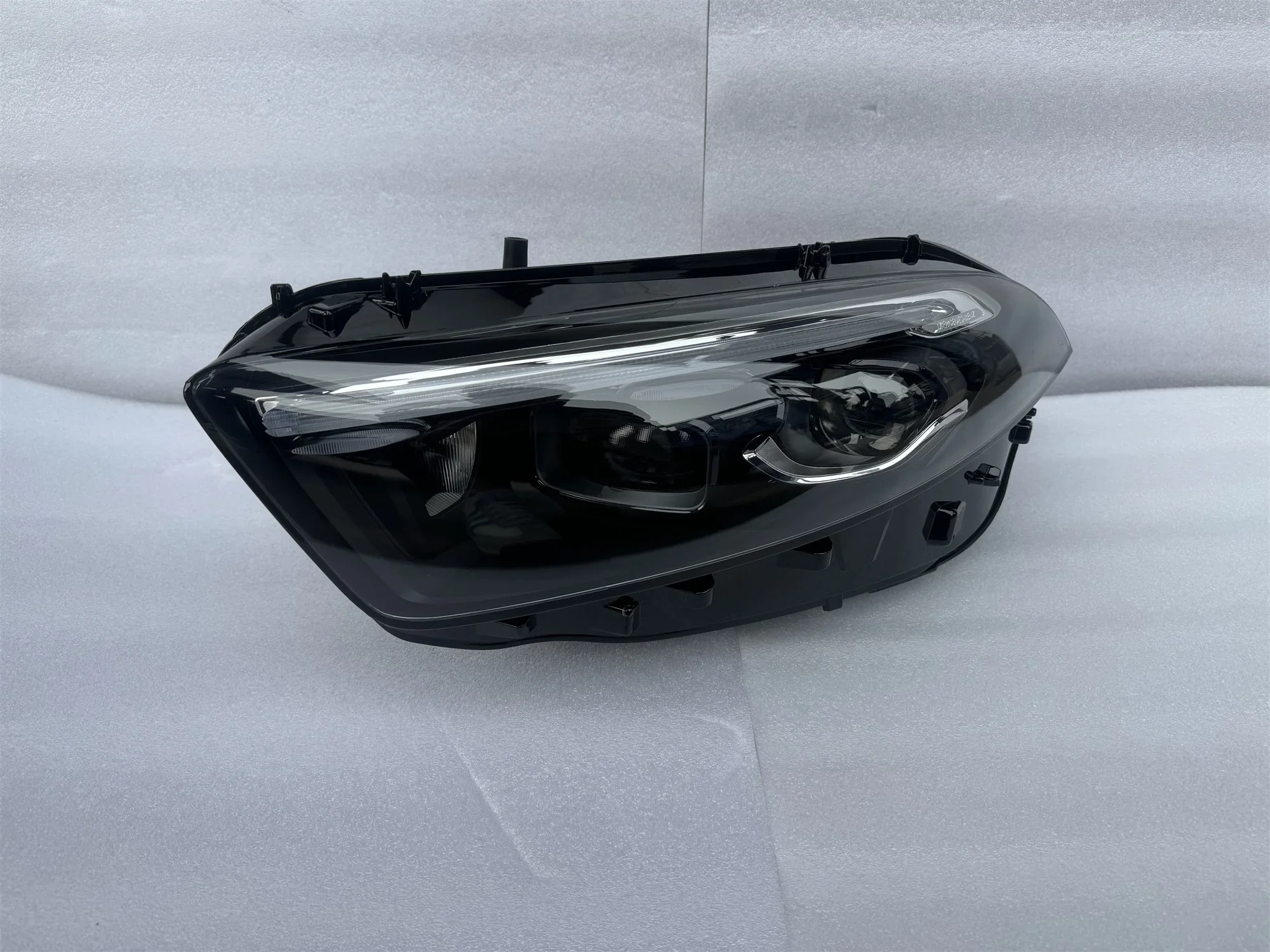 For Mercedes-benz AMG A-Class Headlight W177 2023 2024 2025 Original HeadlampTall 177 A250 A260 AMG A35 A45 Geometric High Light