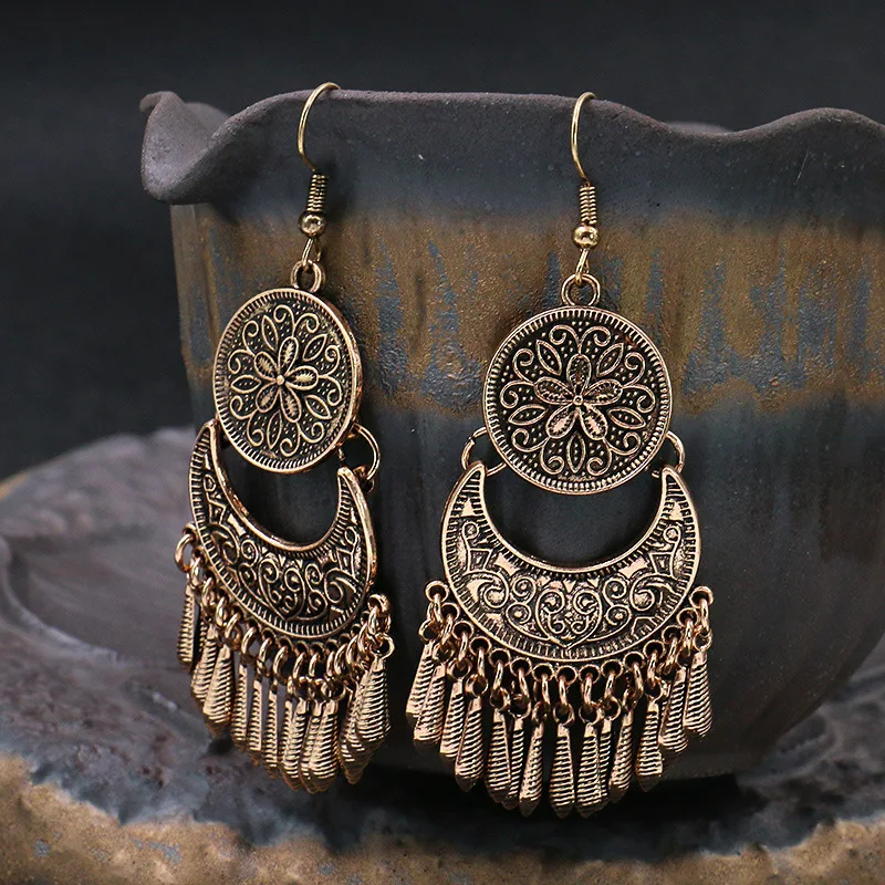 Ethnic Gold Color Geometric Tassel Earrings for Women Vintage Round Flower Pattern Piercing Earring Fashion Indian Jewelry