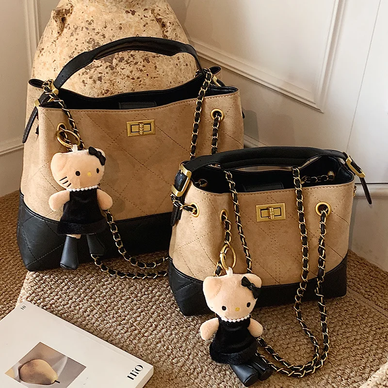 

High Appearance Large Capacity Women's Bag2025New Retro Suede Chain Crossbody Bag Single Shoulder Bucket Bag