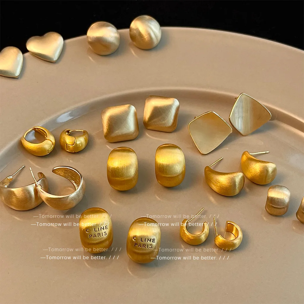 Stylish Stud Earrings for Fashion-forward Women