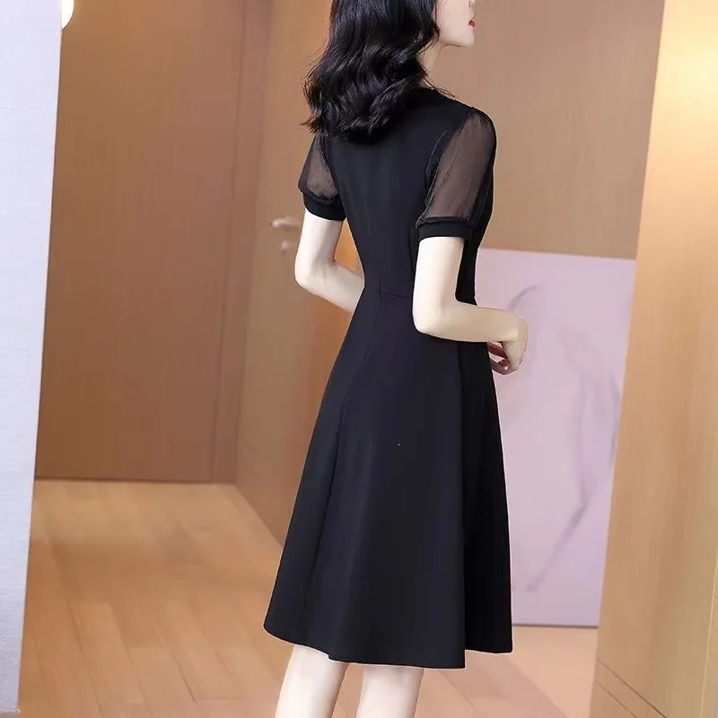Elegant Slimming A-Line Black Dress Hepburn Style Short Sleeve V-Neck Midi Dress for Women Summer 2026 Fashion Polyester Fabric