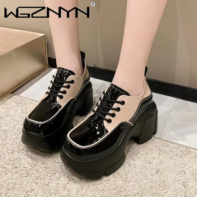 2024 kulit paten 7cm Platform Wedge sepatu wanita sepatu hak tinggi Sneakers musim panas musim gugur mokasin desainer warna campuran renda sepatu bot