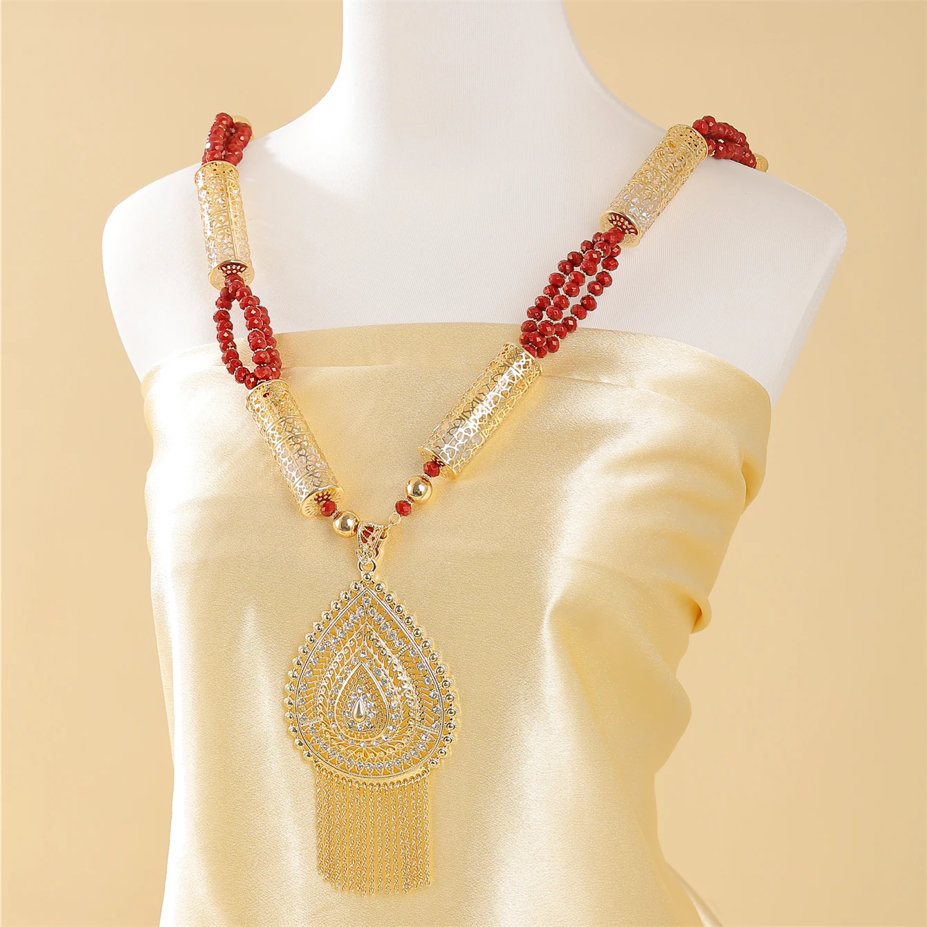 Arabian Fashion Handmade Exquisite Beaded Necklace Women'S Wedding Pendant Banquet Jewelry